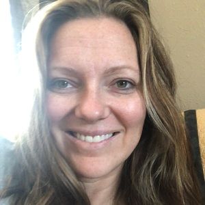 Meet your Posher, Debbie